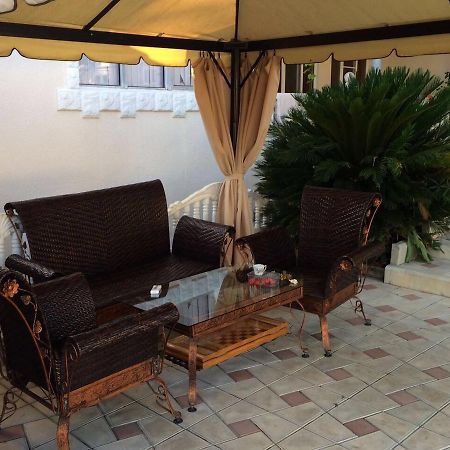 Guest House Liel Сухуми Екстериор снимка