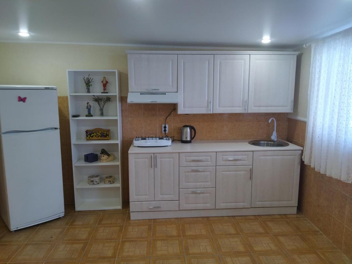 Guest House Liel Сухуми Екстериор снимка